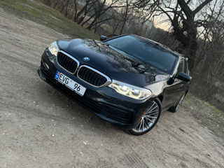 BMW 5 Series foto 8