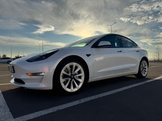 Tesla Model 3 foto 3