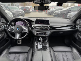 BMW 7 Series foto 15