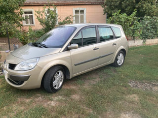 Renault Grand Scenic foto 1