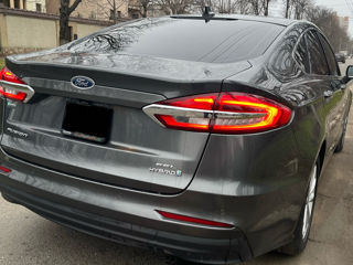 Ford Fusion foto 3