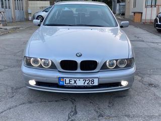 BMW 5 Series foto 5