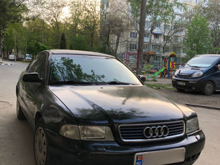 Audi A4 foto 1