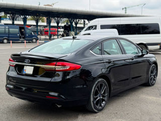 Ford Fusion foto 5