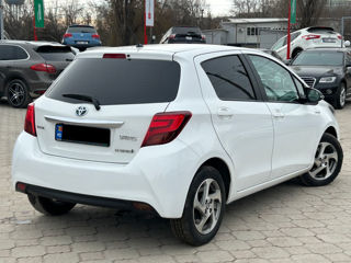 Toyota Yaris foto 3