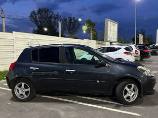 Renault Clio foto 5