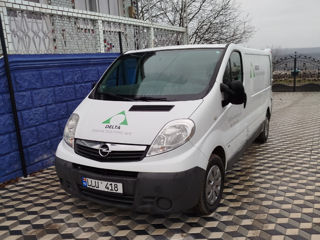 Opel Vivaro foto 2