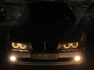 BMW 5 Series foto 20