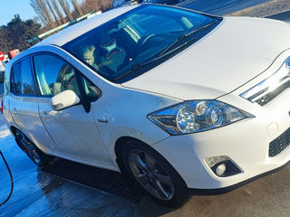 Toyota Auris foto 9