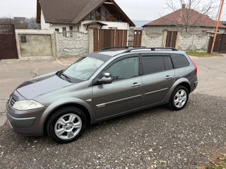 Renault Megane foto 2