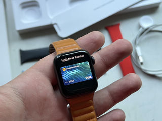 Apple Watch SE 40mm + Leather Link фото 4