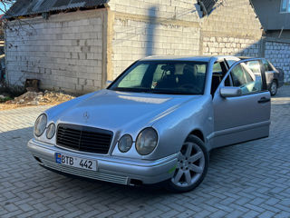 Mercedes E-Class foto 9