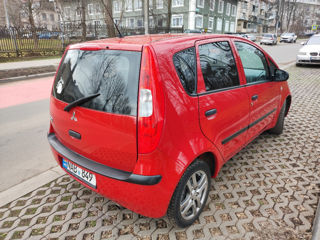 Mitsubishi Colt foto 2