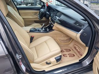 BMW 5 Series foto 8