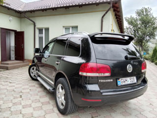 Volkswagen Touareg foto 9