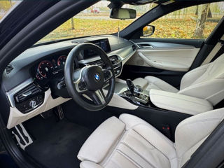 BMW 5 Series foto 4