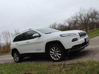 Jeep Cherokee foto 5