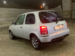 Nissan Micra foto 3