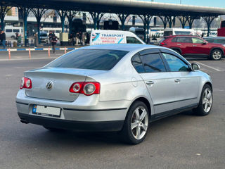 Volkswagen Passat foto 6