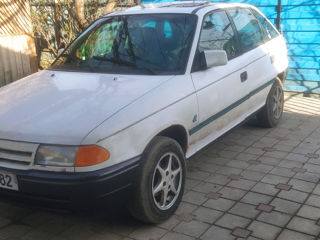 Opel Astra foto 2