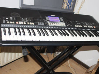 Синтезатор Yamaha PSR-S550. Sintetizator, clapa, orga foto 1