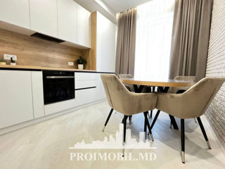 Apartament cu 3 camere, 90 m², Centru, Chișinău foto 2