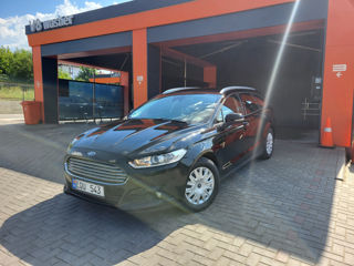 Ford Mondeo foto 1