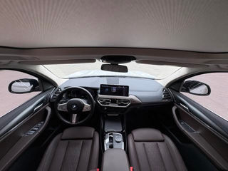 BMW iX3 фото 10