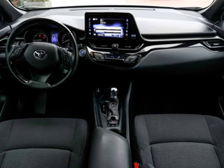 Toyota C-HR foto 7