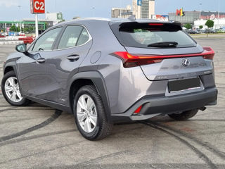 Lexus UX foto 4