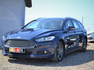 Ford Mondeo foto 2