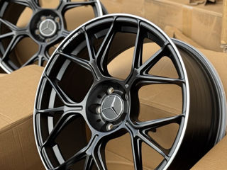 R19 Mercedes AMG style foto 2