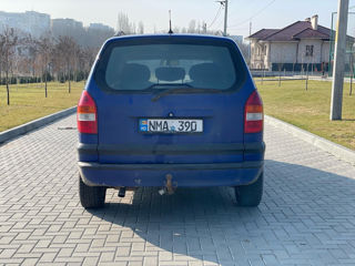 Opel Zafira foto 5