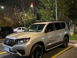 Toyota Land Cruiser Prado foto 3