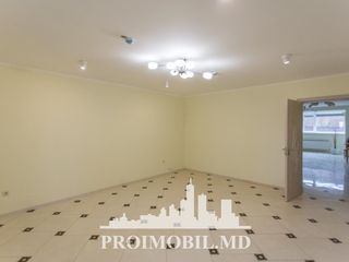 Chirie sp. comercial! Durlești, prima linie, 104 mp, 750 euro! foto 3