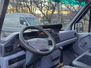 Mercedes Sprinter 212D foto 8