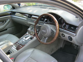 Audi A8 foto 8