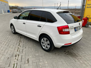 Skoda Rapid foto 2