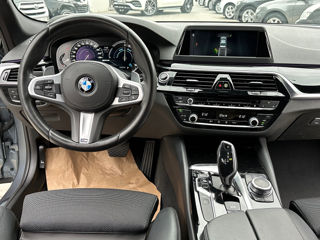 BMW 5 Series foto 11