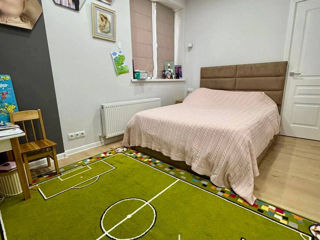 Apartament cu 2 camere, 60 m², Botanica, Chișinău foto 2