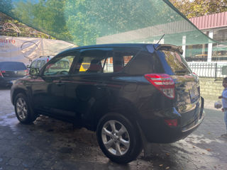 Toyota Rav 4 foto 6