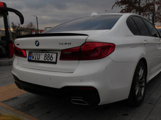 BMW 5 Series foto 4