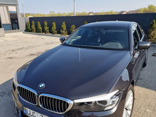 BMW 5 Series foto 2