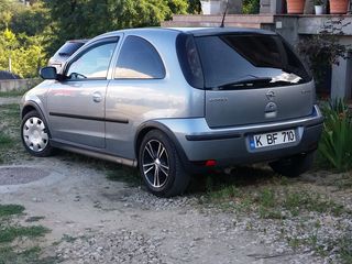 Opel Corsa foto 2