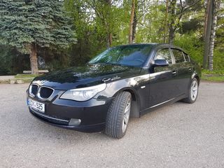 BMW 5 Series foto 1