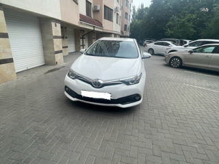 Toyota Auris foto 2