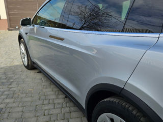 Tesla Model X фото 6