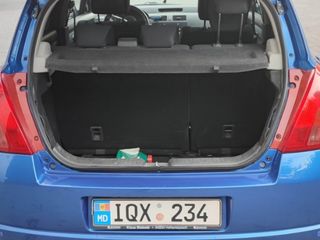 Suzuki Swift foto 7