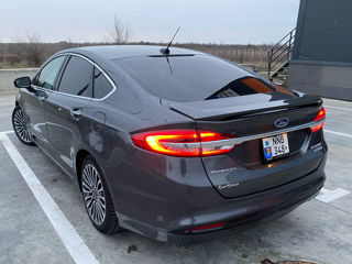 Ford Fusion foto 3