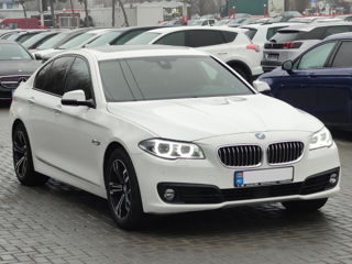 BMW 5 Series foto 4